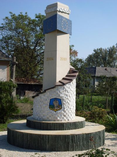 Európai Uniós emlékmű (2010) Európai Uniós emlékmű (2010)